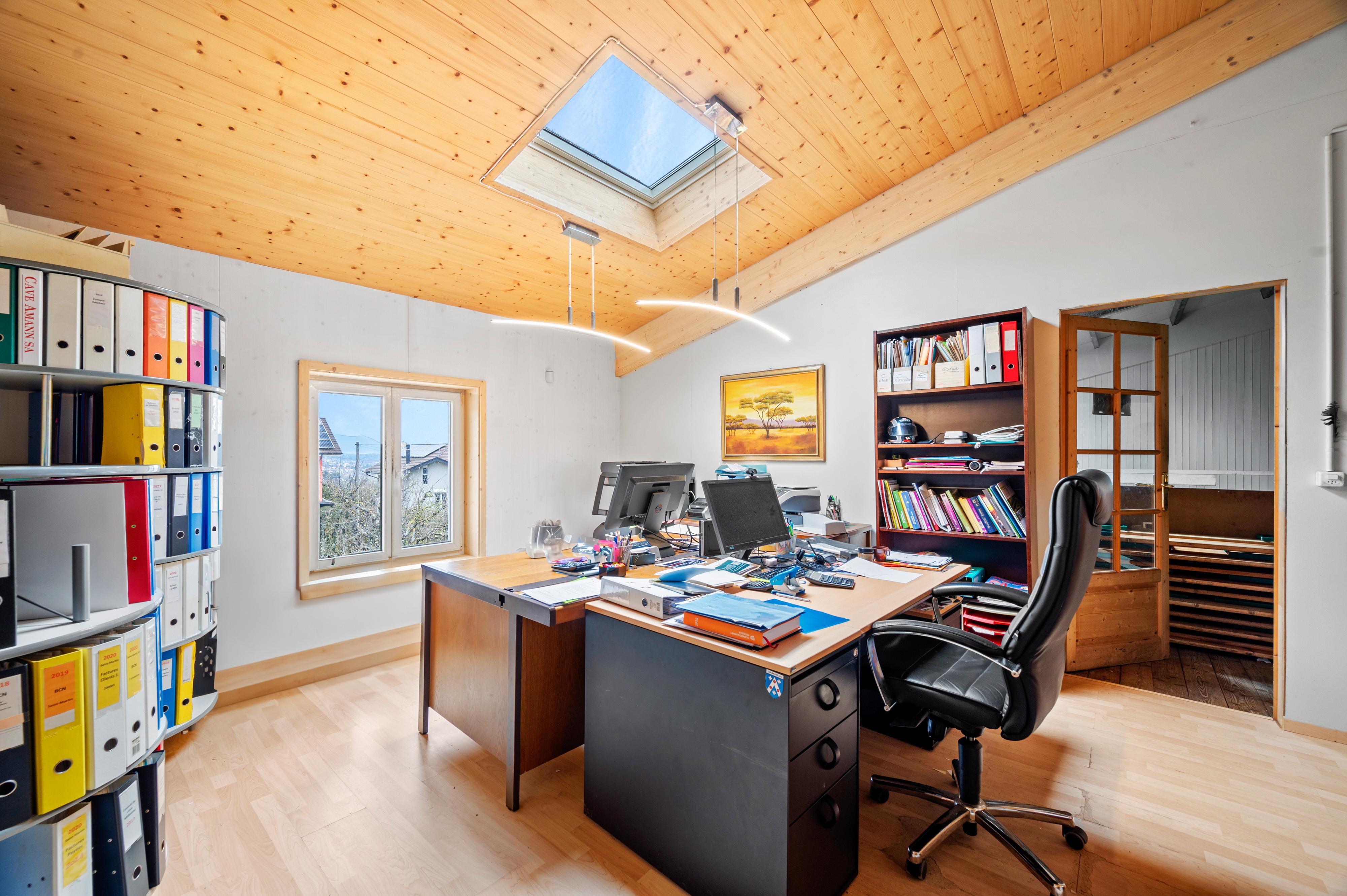 Société anonyme avec domaine vini-viticole à vendre - Image# 7